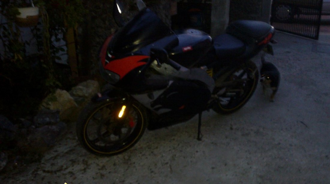 Dezmembrez aprilia rs 50 2005