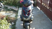 Dezmembrez Aprilia Sr cu Motor Minarelli Orizontal...