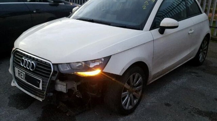 Dezmembrez Audi A1 1.6tdi 2011