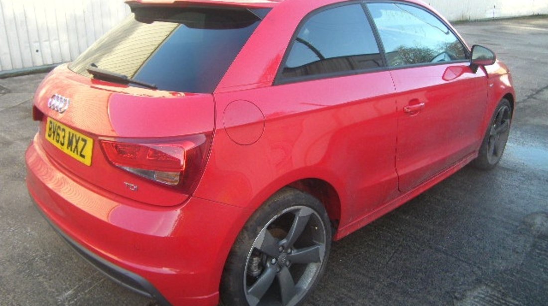 Dezmembrez Audi A1, 1.6tdi, orice piesa!