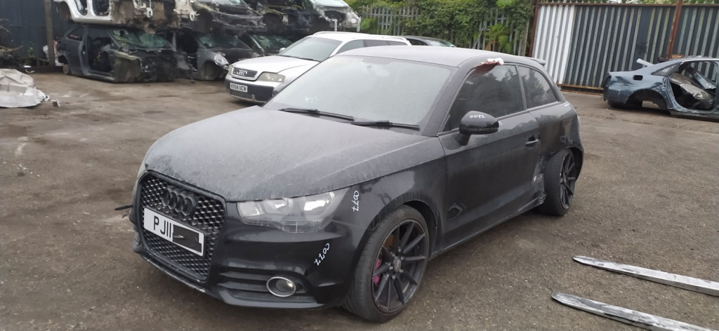 Dezmembrez AUDI A1 (8X1) [Fabr 2010-2018]