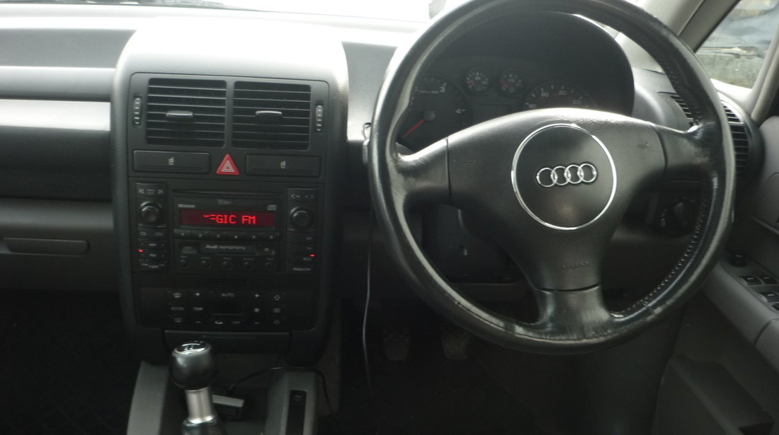 Dezmembrez Audi A2 1.4 tdi, cod motor AMF, an 2002