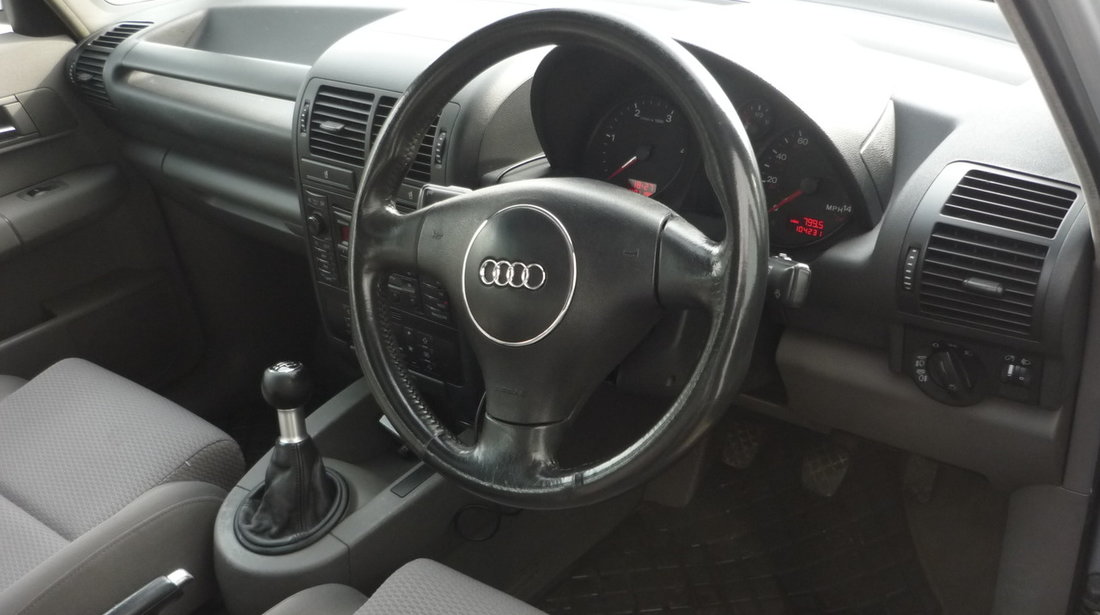 Dezmembrez Audi A2 1.4 tdi, cod motor AMF, an 2002