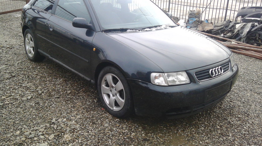Dezmembrez Audi A3 1.8 benzina din 1998