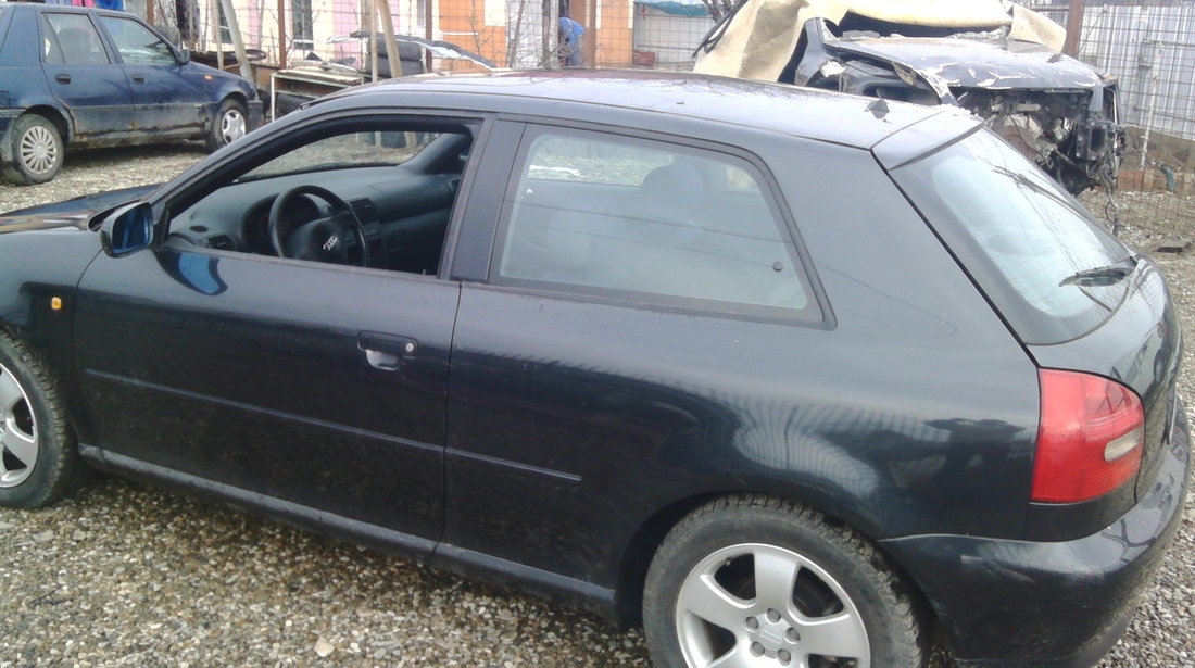 Dezmembrez Audi A3 1.8 benzina din 1998