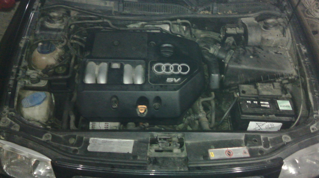 Dezmembrez Audi A3 1.8 benzina din 1998