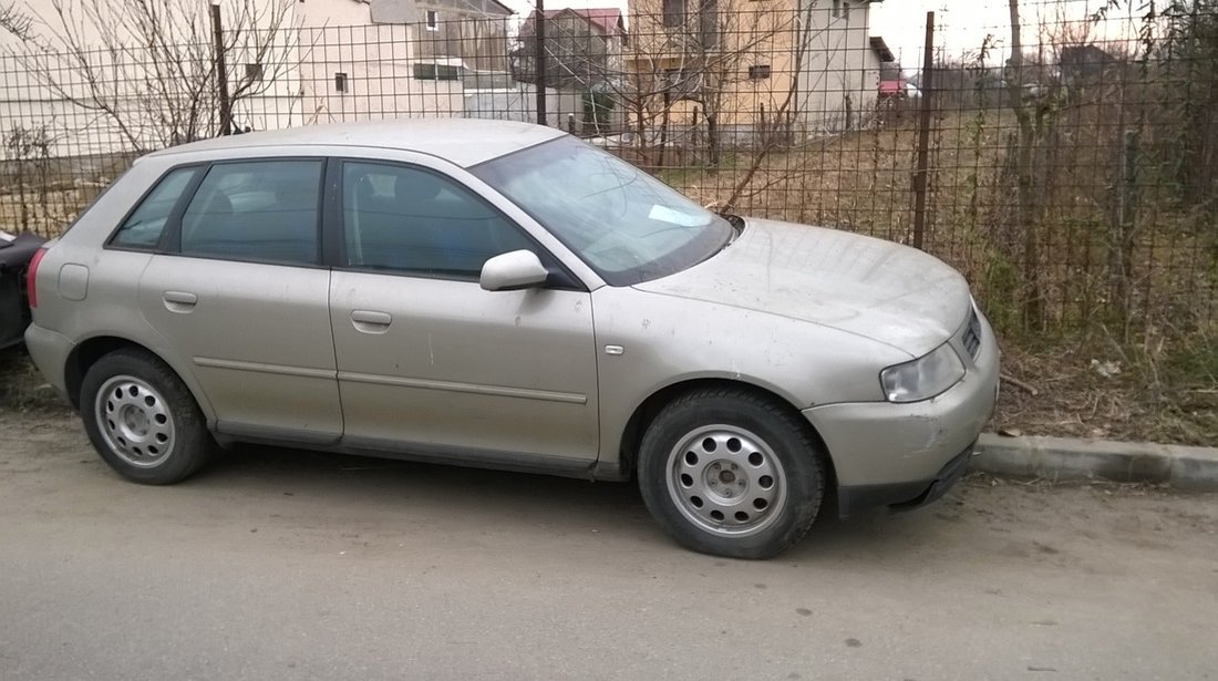 Dezmembrez Audi A3 4 usi, 2003 , 1,6 benzina