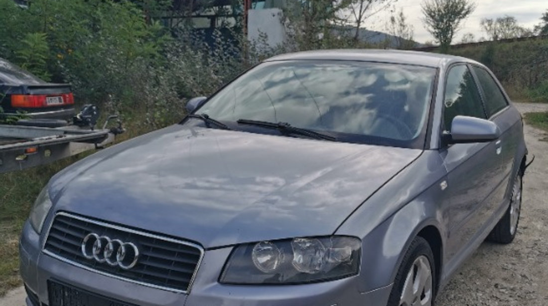 Dezmembrez Audi A3 8P 2005 1.9 Tdi BKC culoare LY7H