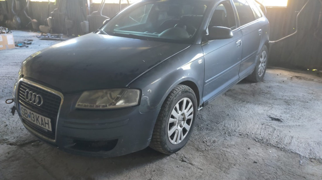 Dezmembrez Audi A3 8P 2007 2.0 tdi BMM