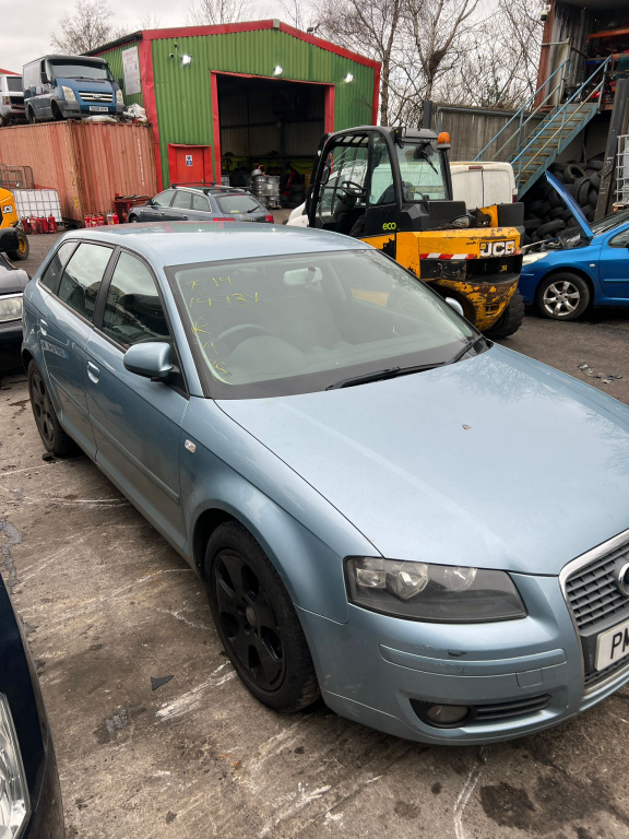 Dezmembrez AUDI A3 (8P1) [Fabr 2003-2012]