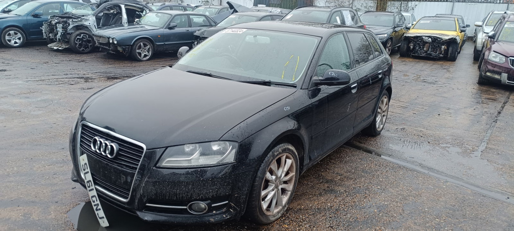 Dezmembrez AUDI A3 Sportback (8PA) [Fabr 2004-2013] Facelift