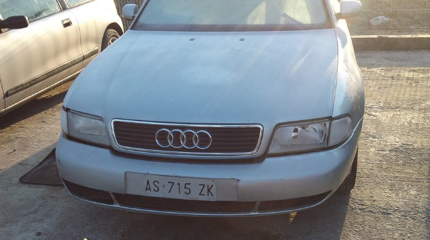 DEZMEMBREZ AUDI A4 1 8I AN 1998