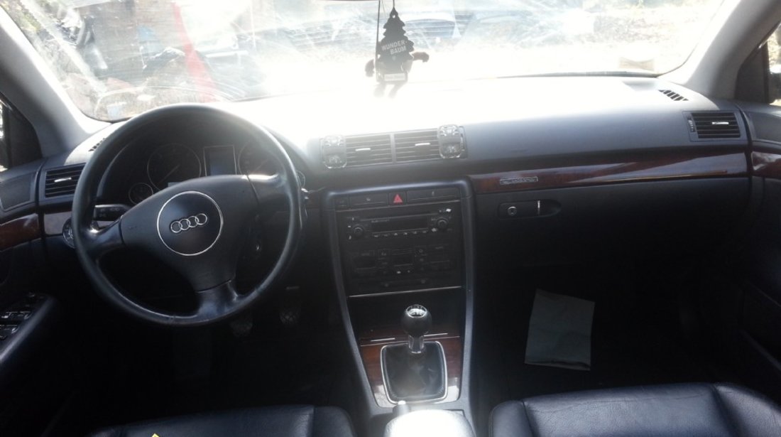 Dezmembrez Audi A4 1.9 TDI 2002 2003 2004