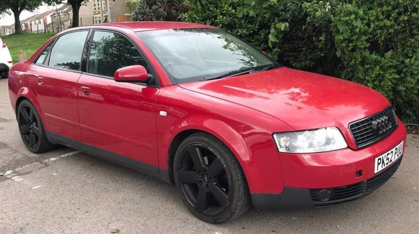 Dezmembrez Audi A4 2.0 ALT 2002