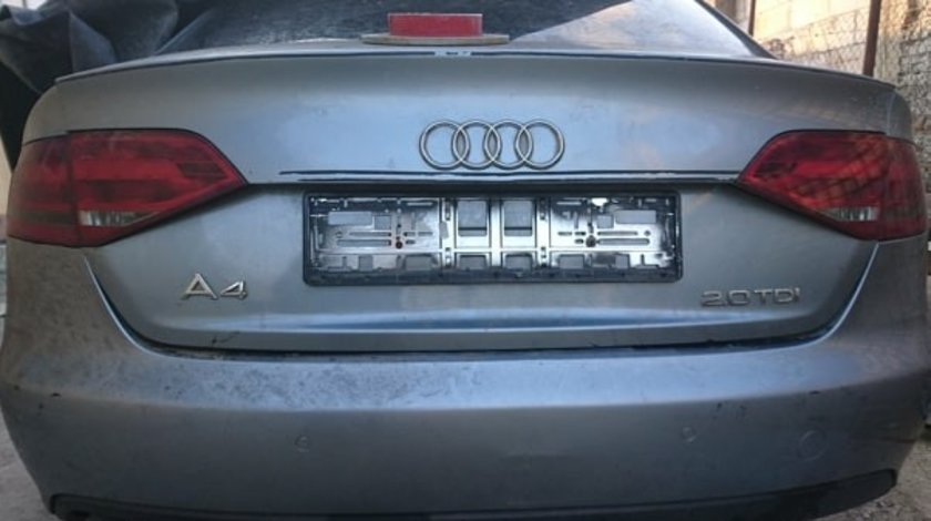 Dezmembrez Audi A4 2,0 TDI cod motor CAGA 143Cp