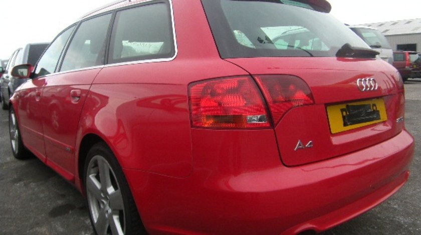 Dezmembrez Audi A4 2.0tdi blb