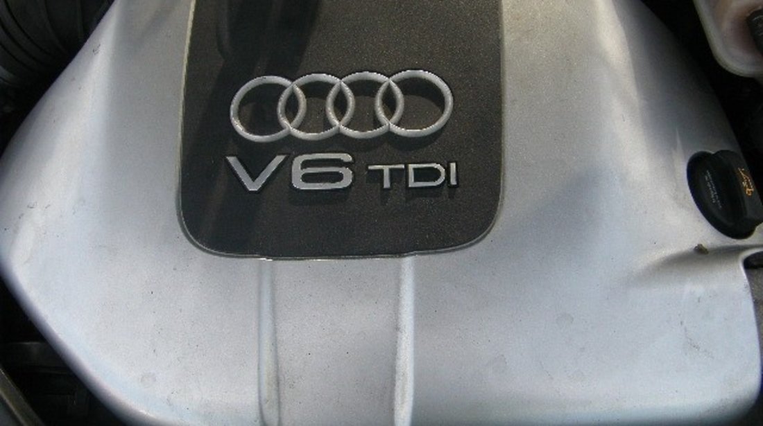 Dezmembrez audi a4, 2.5tdi an 2003