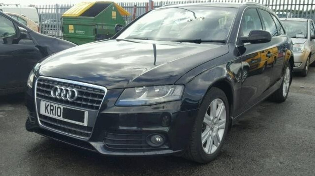 Dezmembrez Audi A4 8K Avant 2.0tdi