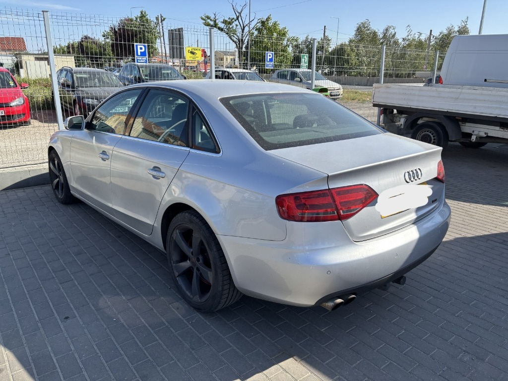 Dezmembrez Audi A4 (8K2, B8) 2.0 TDI 2010, LLN