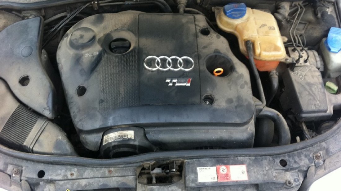 Dezmembrez Audi A4 an 2000 2001 Piese din dezmembrari