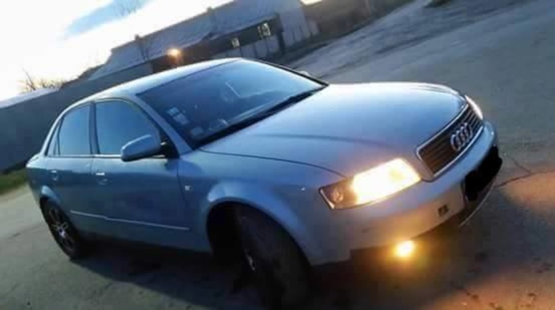 dezmembrez audi a4 an 2002