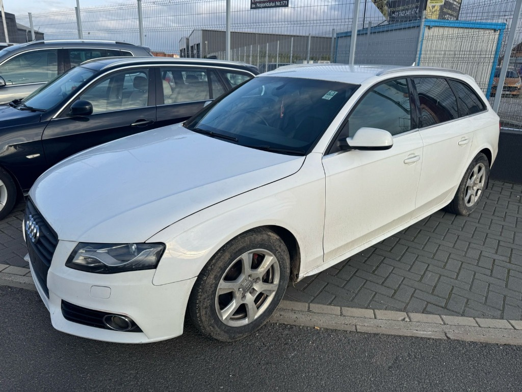 Dezmembrez Audi A4 Avant (8K5, B8) S-line 2.0 TDI, CAGA