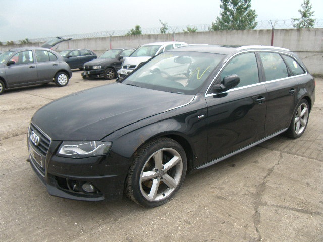Dezmembrez Audi A4 Avant (B8), 2.0tdi CGL