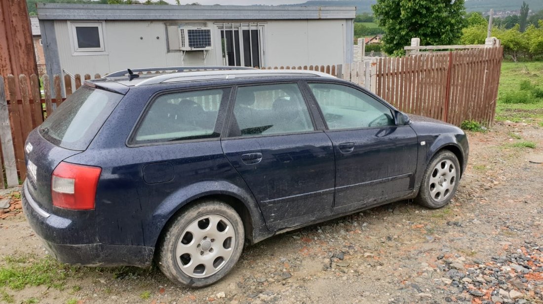 Dezmembrez Audi A4 B6 2.5 tdi manual