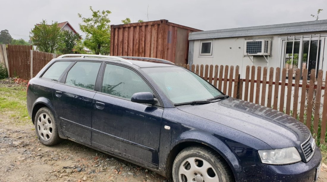 Dezmembrez Audi A4 B6 2.5 tdi manual