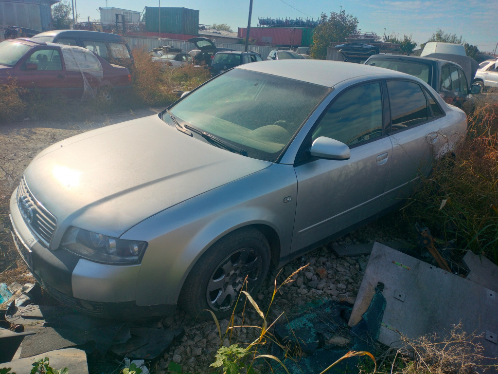 Dezmembrez Audi A4 B6 (8E) 2000 - 2004 1.9 TDI AVB ( CP: 101, KW: 74, CCM: 1896 ) Motorina