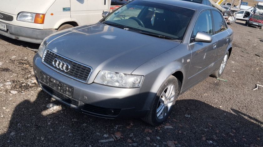 Dezmembrez Audi A4 B6 (8E) 2000 - 2004 1.9 TDI AWX ( CP: 130, KW: 96, CCM: 1896 ) Motorina