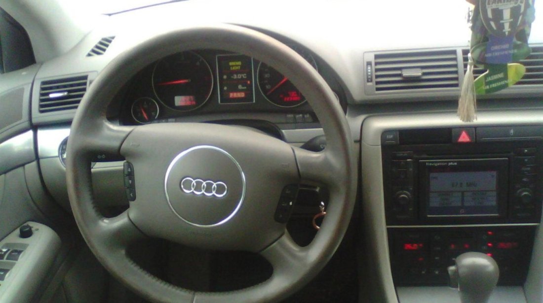 Dezmembrez Audi A4 B6 Combi Multitronic 2 5 Tdi Aym 155 Cai