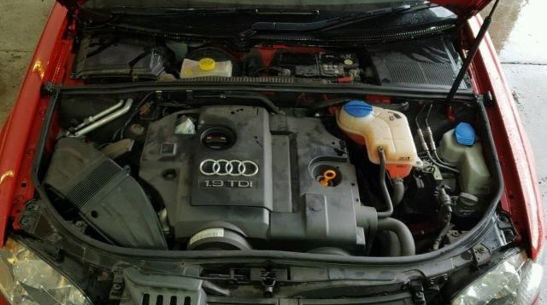 Dezmembrez Audi A4 B7, 1.9tdi 2006
