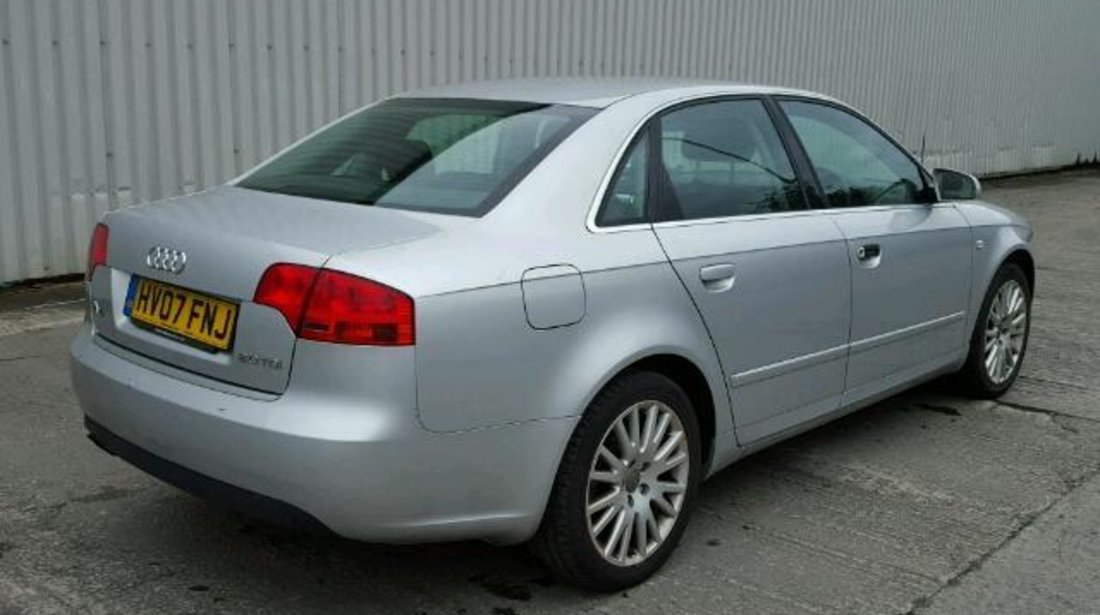 Dezmembrez Audi A4 B7, 2.0tdi