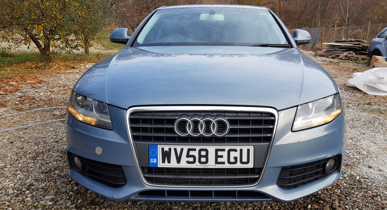 Dezmembrez Audi A4 B8 2.0 Tdi 2008 2009 2010 2011