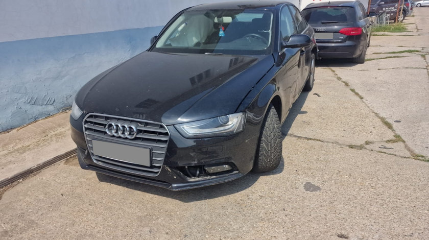 Dezmembrez Audi A4 B8 (8K) 2007 - 2015 2.0 TDI CJCD ( CP: 150, KW: 110, CCM: 1968 ) Motorina