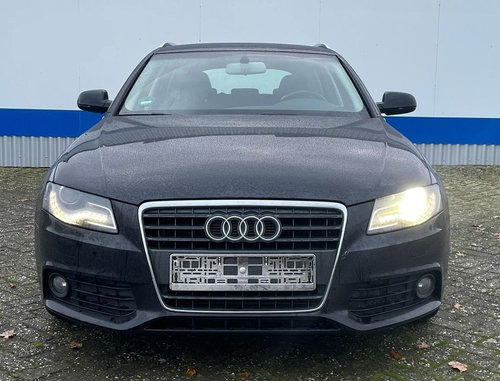Dezmembrez Audi A4 B8 combi 1.8 TFSI cod motor CDH 160 cp / 118KW transmisie manuala 6+1 an de fabri...
