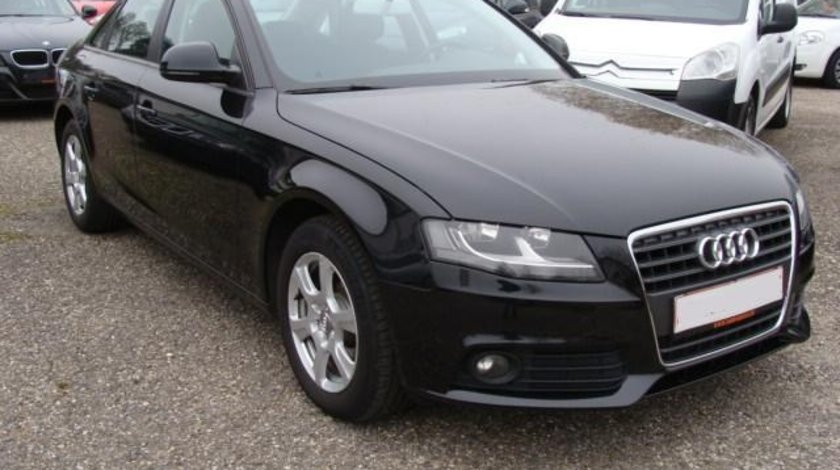 Dezmembrez Audi A4 B8