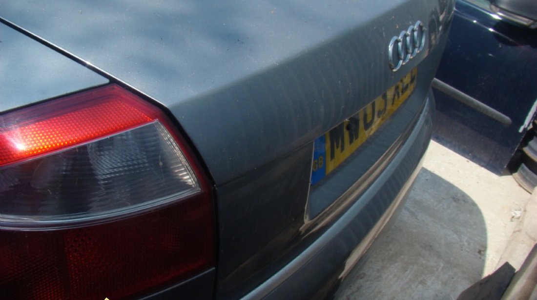 Dezmembrez audi A4