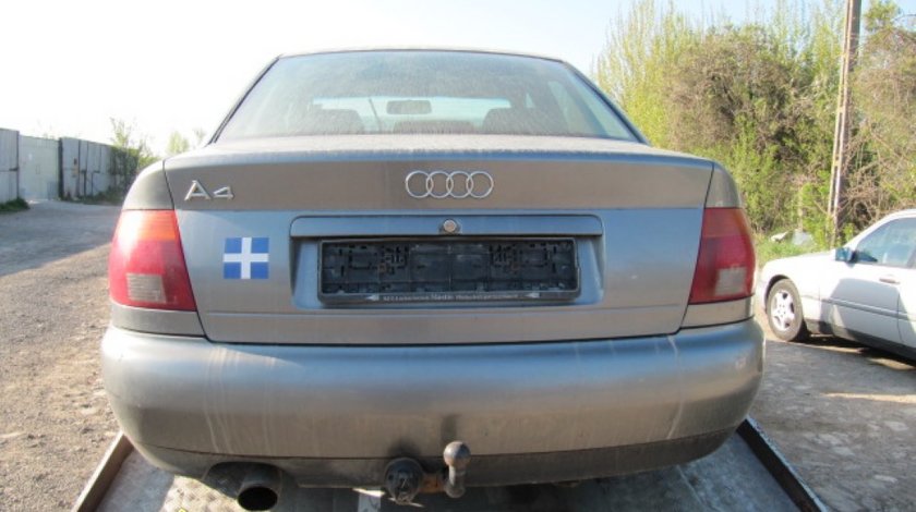 Dezmembrez Audi A4