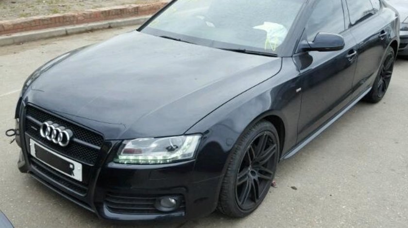 Dezmembrez Audi A5 1.8tfsi