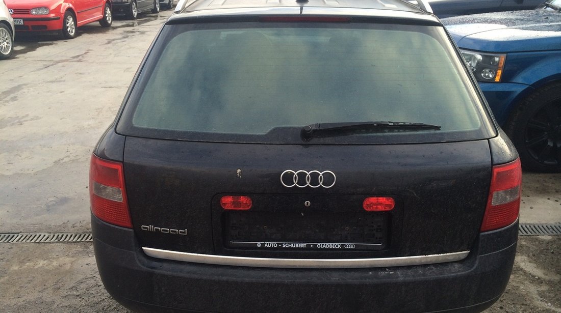 Dezmembrez Audi A6 Allroad 2,5 tdi 2002