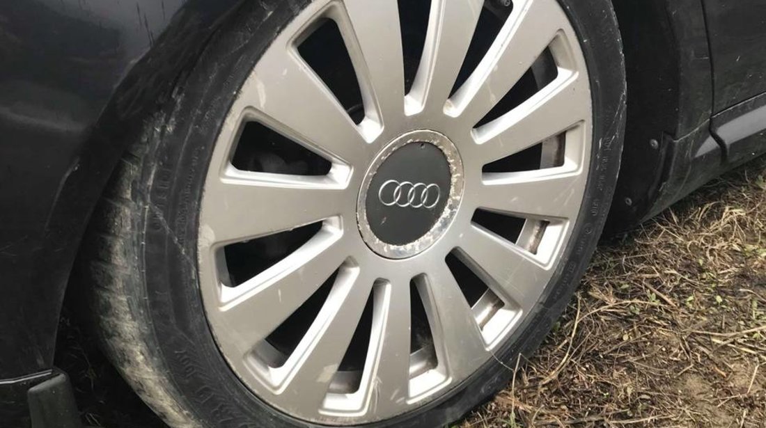 Dezmembrez Audi A8 3.0 Quattro