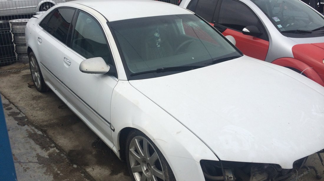 Dezmembrez Audi A8 4,2i 2005