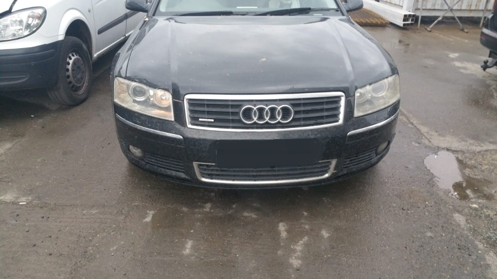 Dezmembrez Audi A8 (4E) 2002 - 2009 3.0 TDI Quattro Motorina