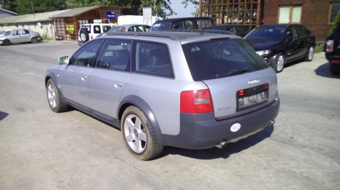 Dezmembrez Audi Allroad din 2000, 2.7 Benzina,