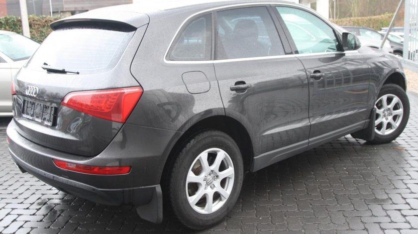 Dezmembrez Audi Q5 2.0 TDI