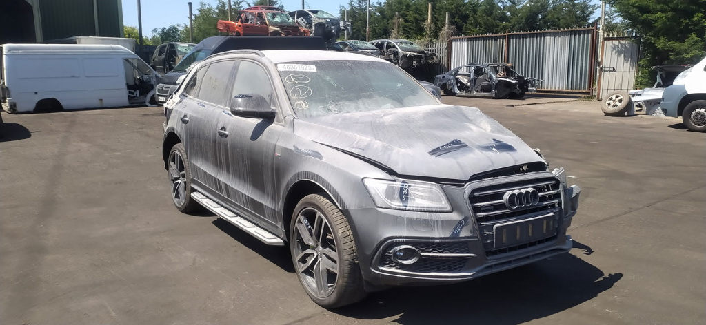 Dezmembrez AUDI Q5 (8RB) [ Fabr 2008-2016]