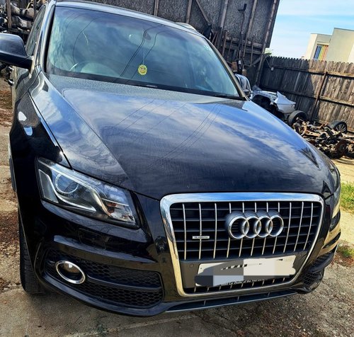 Dezmembrez Audi Q5 S-Line 2.0 TDI, cod motor CGL, cutie automată, tracțiune integrală 4x4.