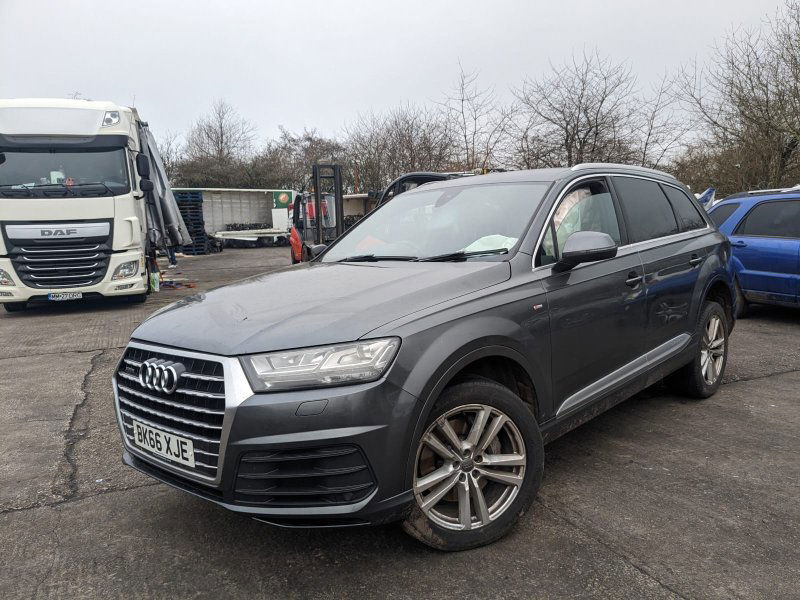 Dezmembrez AUDI Q7 (4MB) [ Fabr 2015-prezent]